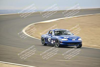 media/Jan-26-2025-CalClub SCCA (Sun) [[cfcea7df88]]/Group 4/Race/